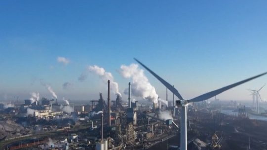 Na ilustračnej snímke pohľad na industriálnu časť mesta.