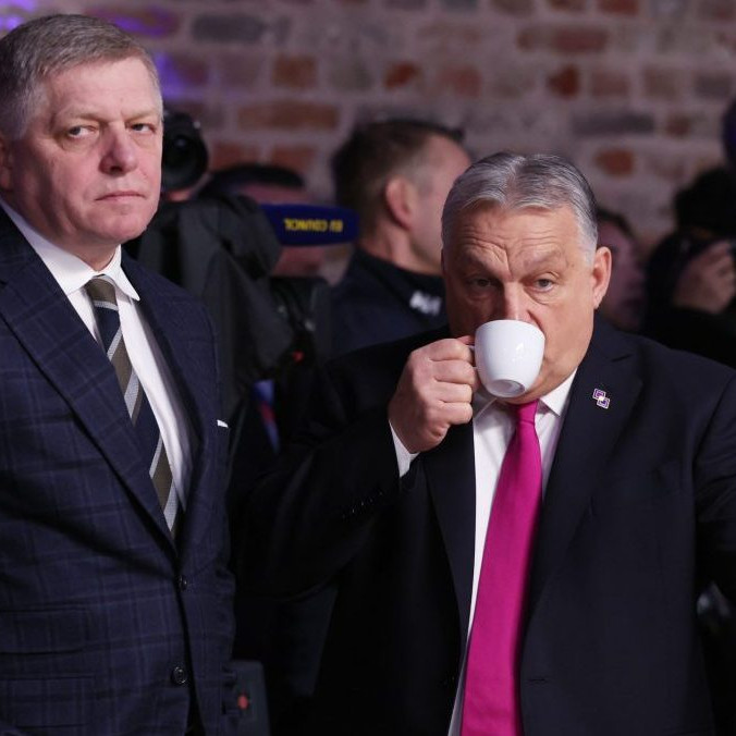 Na snímke Robert Fico a Viktor Orbán.