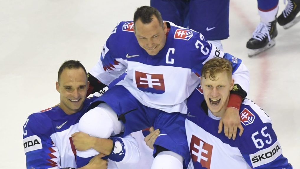 Ladislav Nagy počas rozlúčky s hokejovou kariérou