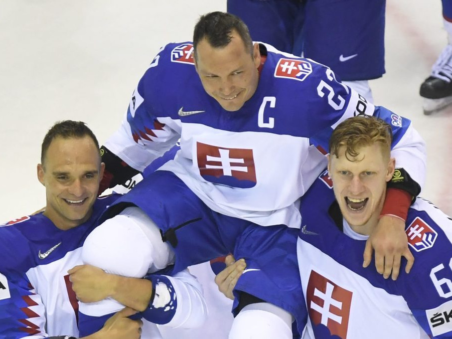 Ladislav Nagy počas rozlúčky s hokejovou kariérou