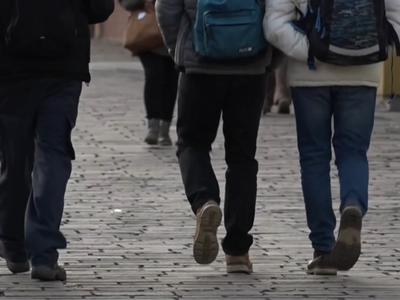 Deti podľa terénneho sociálneho pracovníka do školy v cudzine chodia.