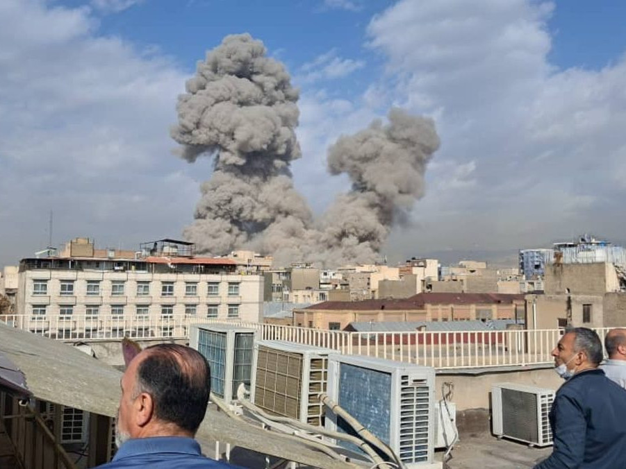 dym v centre Teheránu