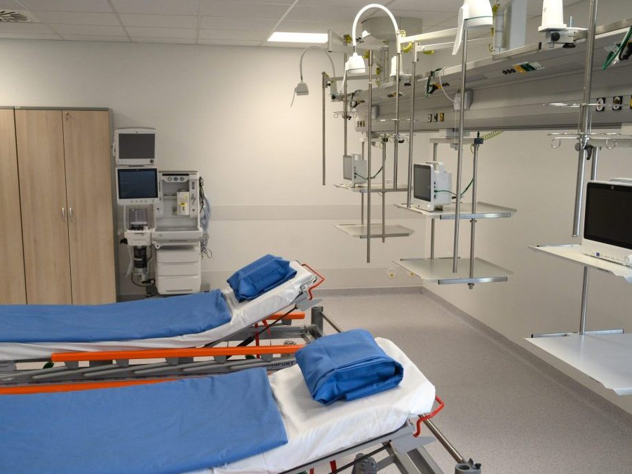 Na ilustračnej snímke miestnosť v topoľčianskej nemocnici.