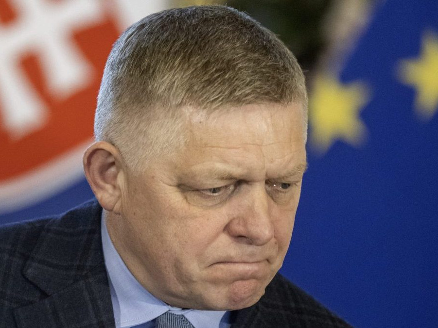 Na snímke Robert Fico.