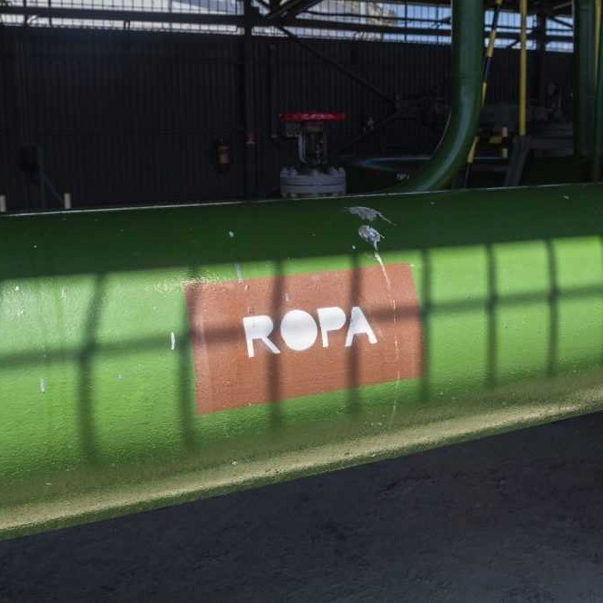 Vyústenie ropovodu Družba v rafinérii Slovnaft.