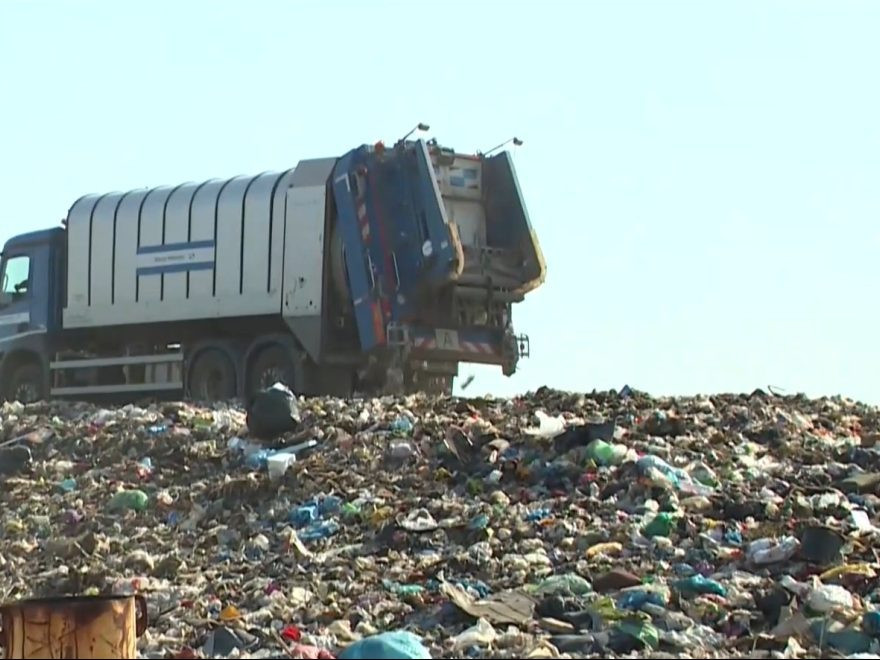 Na ilustračnej snímke skládka.