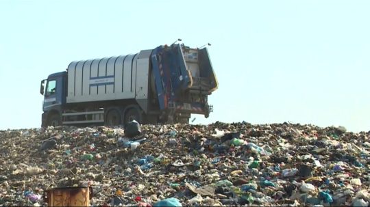 Na ilustračnej snímke skládka.