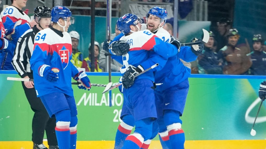 Opäť budú hrať o medaily: Slováci zdemolovali Nemcov a postúpili do semifinále hokejového turnaja