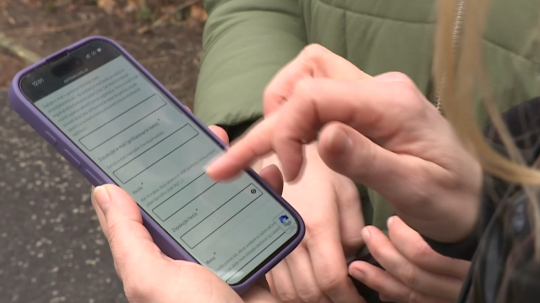 Elektronické prihlasovanie riaditelia aj opozícia vítajú.