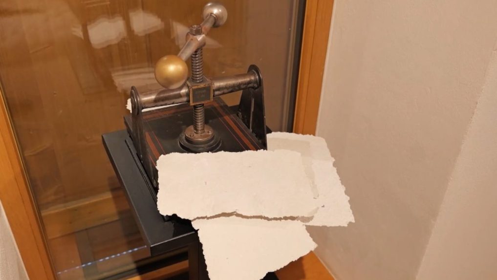 Na snímke spišskoteplický papier.