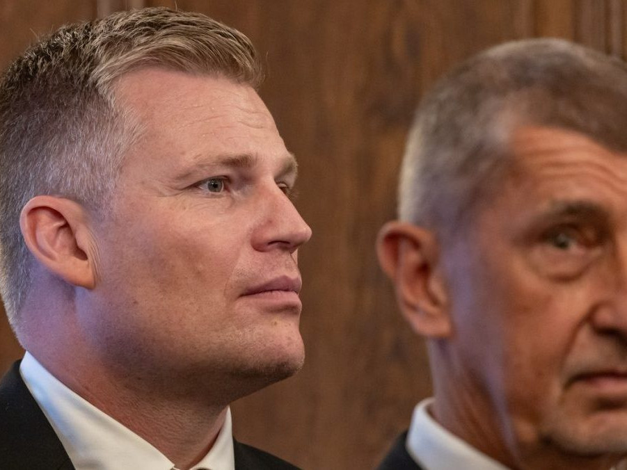 Na snímke Filip Turek a Andrej Babiš.