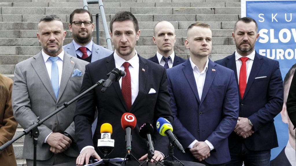 Hnutie Republika rastie najmä vďaka zberu sklamaných voličov súčasnej koalície, myslí si politologička A. Világi