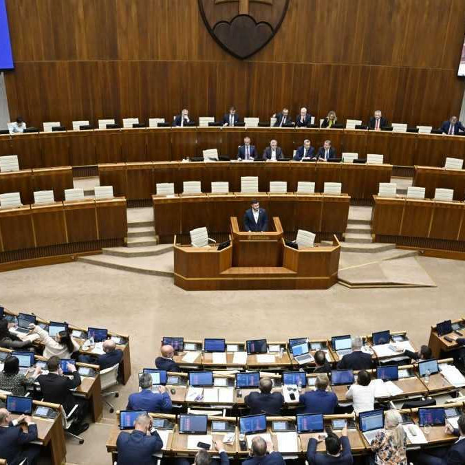 Národná rada počas 33. schôdzi parlamentu.