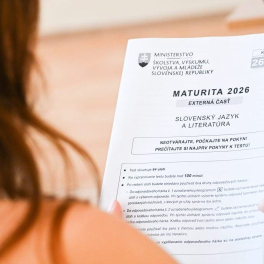 Maturitný test zo slovenského jazyka a literatúry.