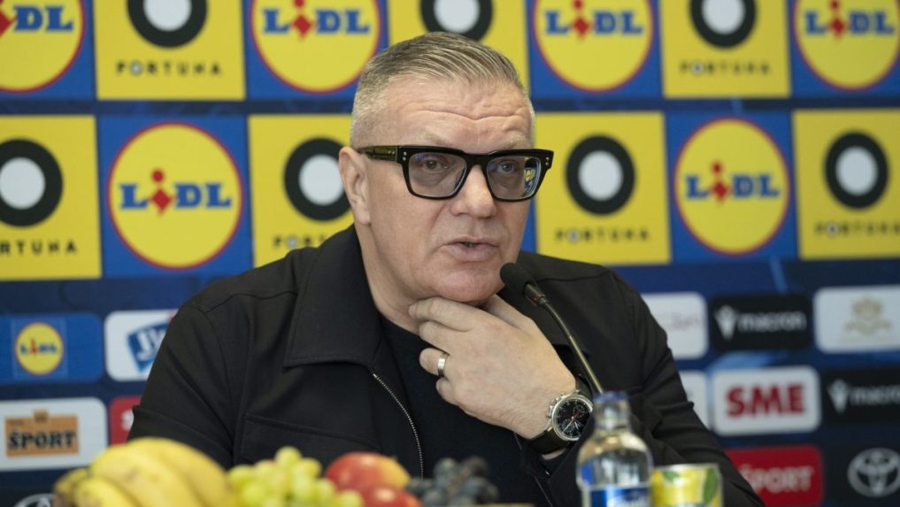 Prezident SFZ Ján Kováčik počas predstavenia kandidátov ankety Futbalista roka 2025.