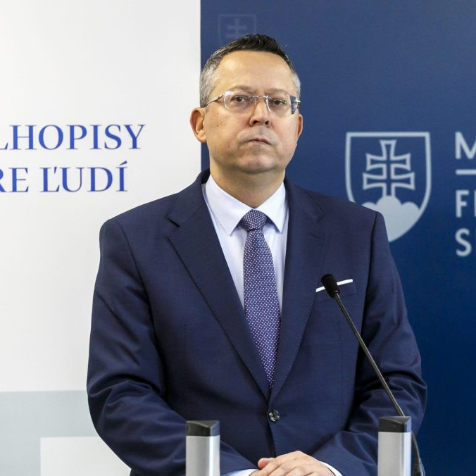 Minister financií Ladislav Kamenický.