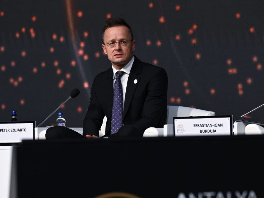 Maďarský minister zahraničných vecí Péter Szijjártó.