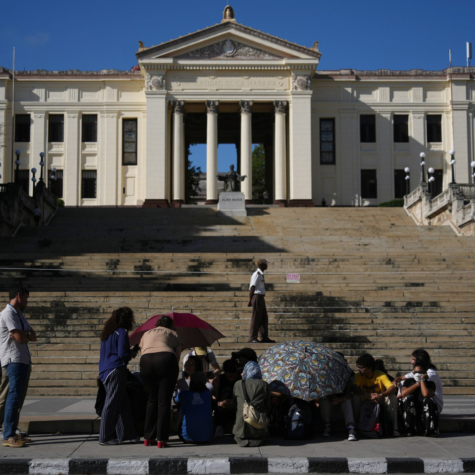 Kríza strpčuje životy obyvateľom Kuby.