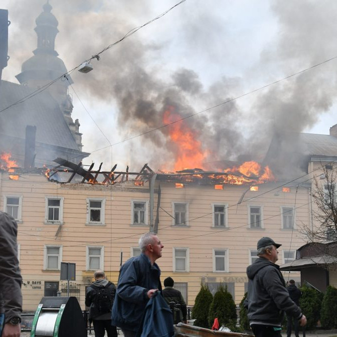 Rusi útočili na centrum Ľvova.