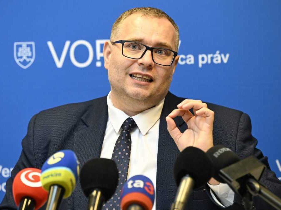 Verejný ochranca práv (VOP) Róbert Dobrovodský.
