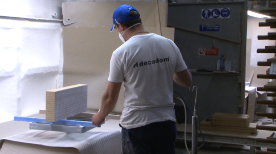 Zamestnanec Decodomu.