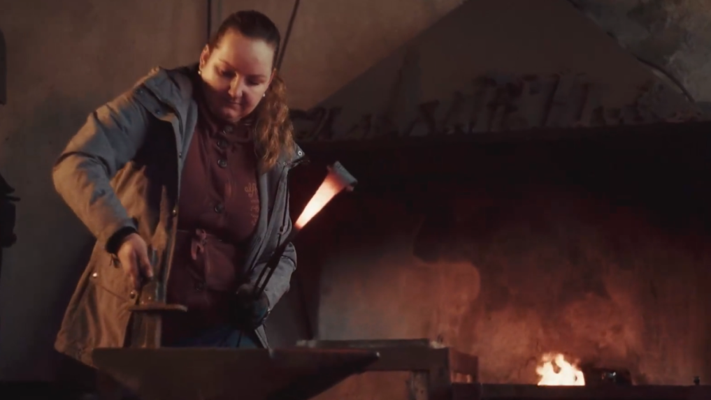 Kov&aacute;čka Andrea vo vyhni.