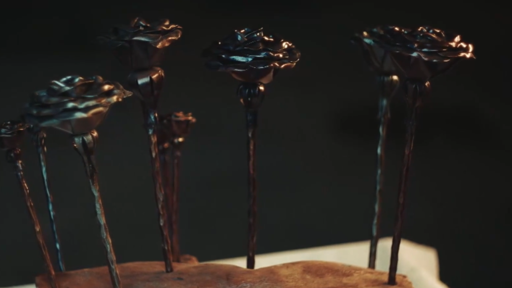 Ruže vyroben&eacute; zo železa.