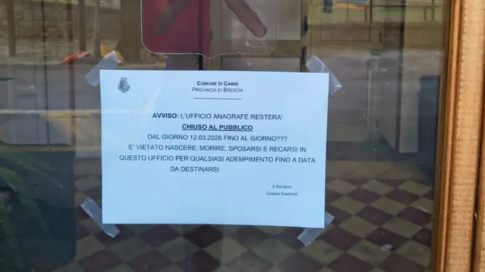 Takýto oznam našli obyvatelia severotalianskej obce Caino