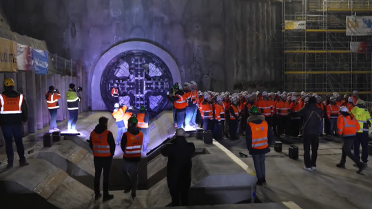 Na snímke razenie tunela.