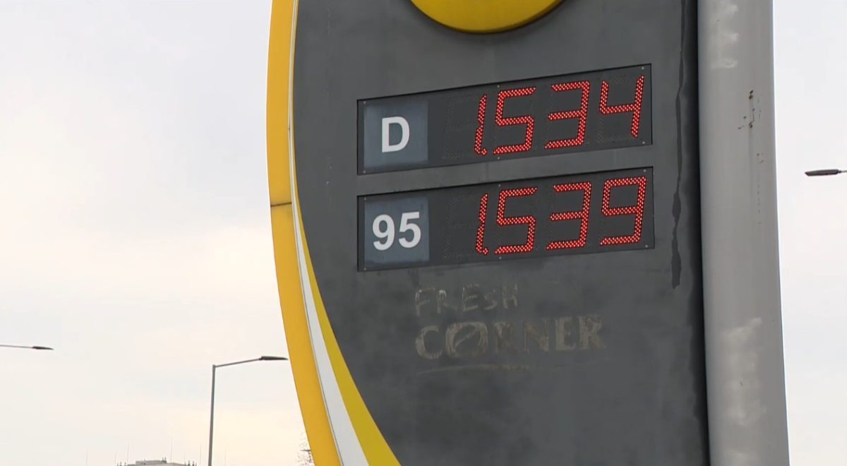 Slovensko okrem ropnej kr&iacute;zy sužuje aj rast&uacute;ci dlh. Odborn&iacute;ci vl&aacute;de radia zaviesť prorastov&eacute; opatrenia