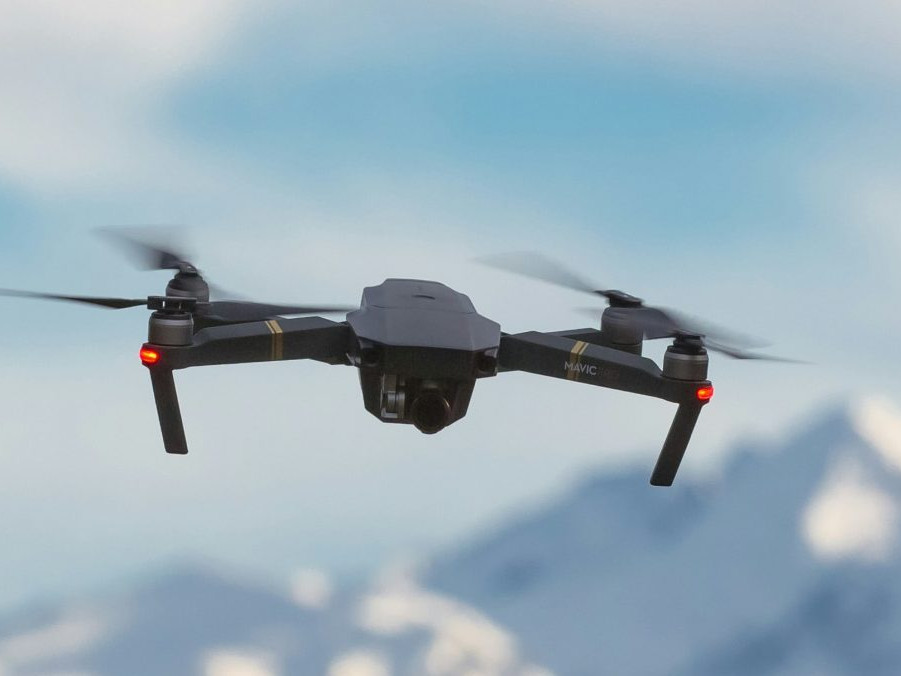 Na ilustračnej snímke dron.