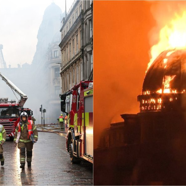 Na snímke požiar historickej budovy v Glasgowe.