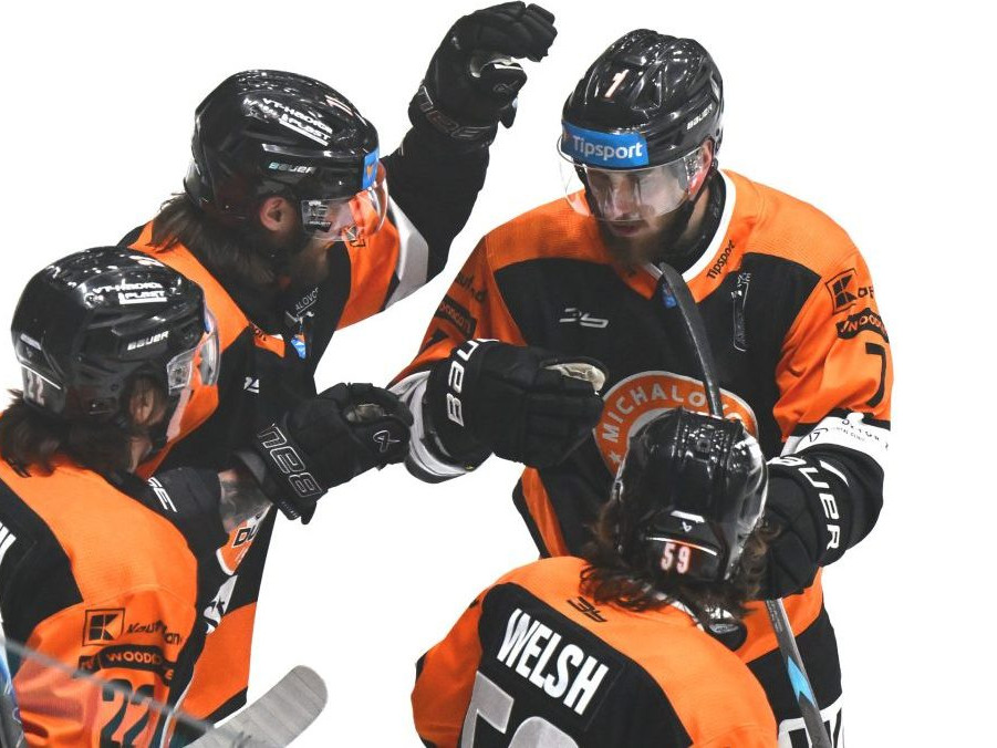 Na snímke radosť hráčov HK Dukla Ingema Michalovce.