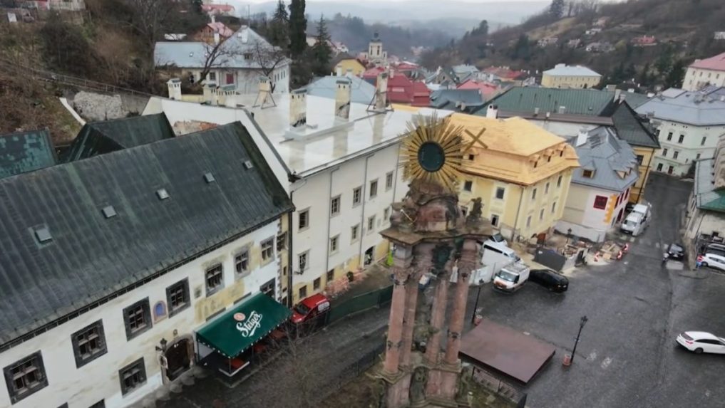 Tri roky po požiari je už niekoľko budov zrekonštruovaných.