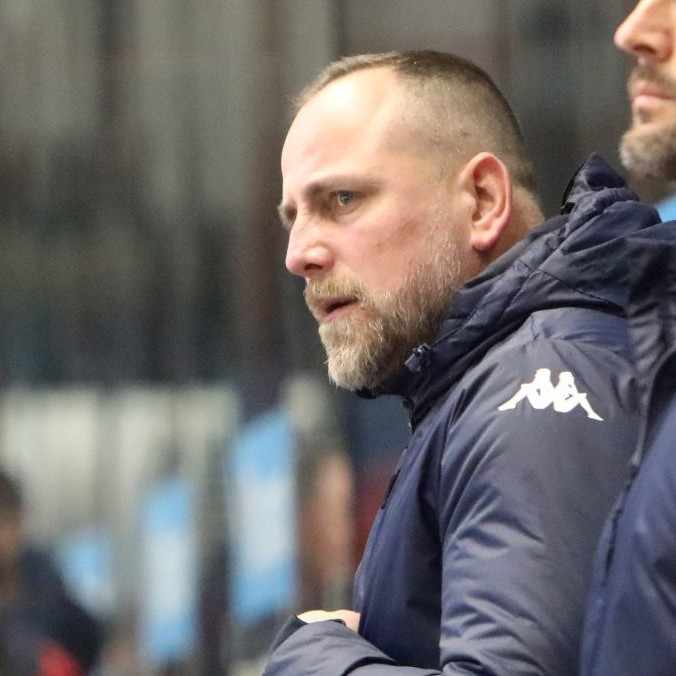 Hlavný tréner HK Nitra Andrej Kmeč.