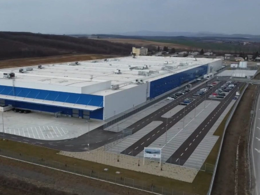 Na snímke závod nemeckého investora v Rimavskej Sobote.