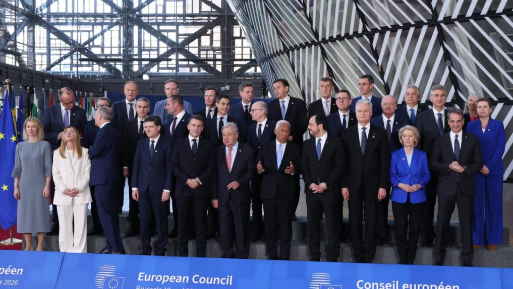 Na snímke hlavy štátov a vlád Európskej únie