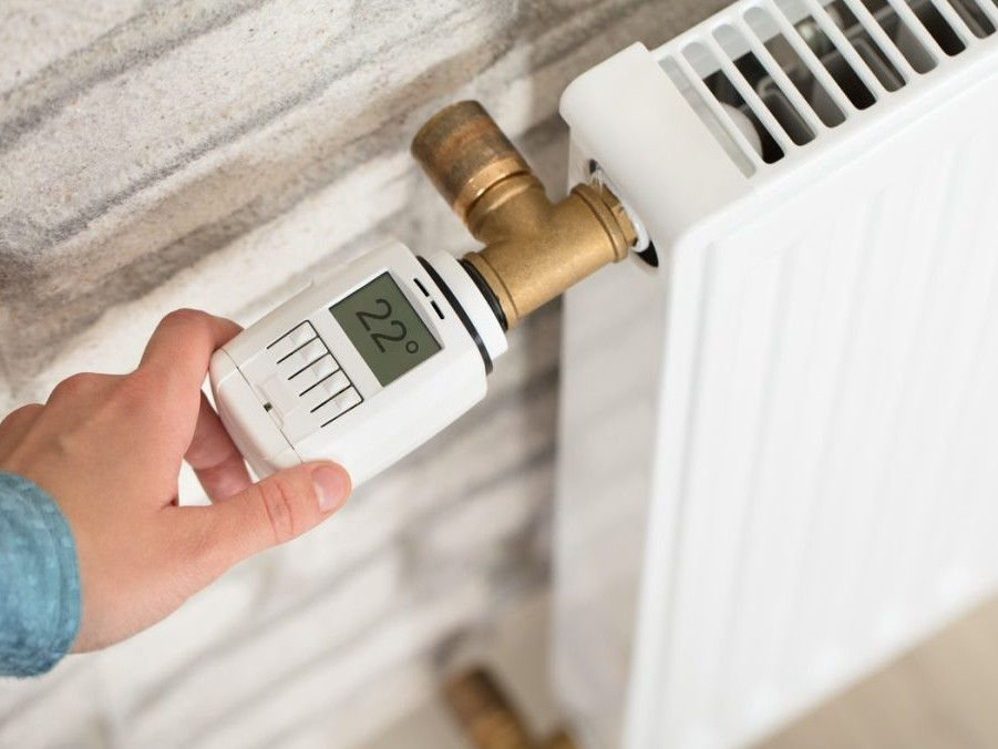 Na ilustračnej snímke termostat.