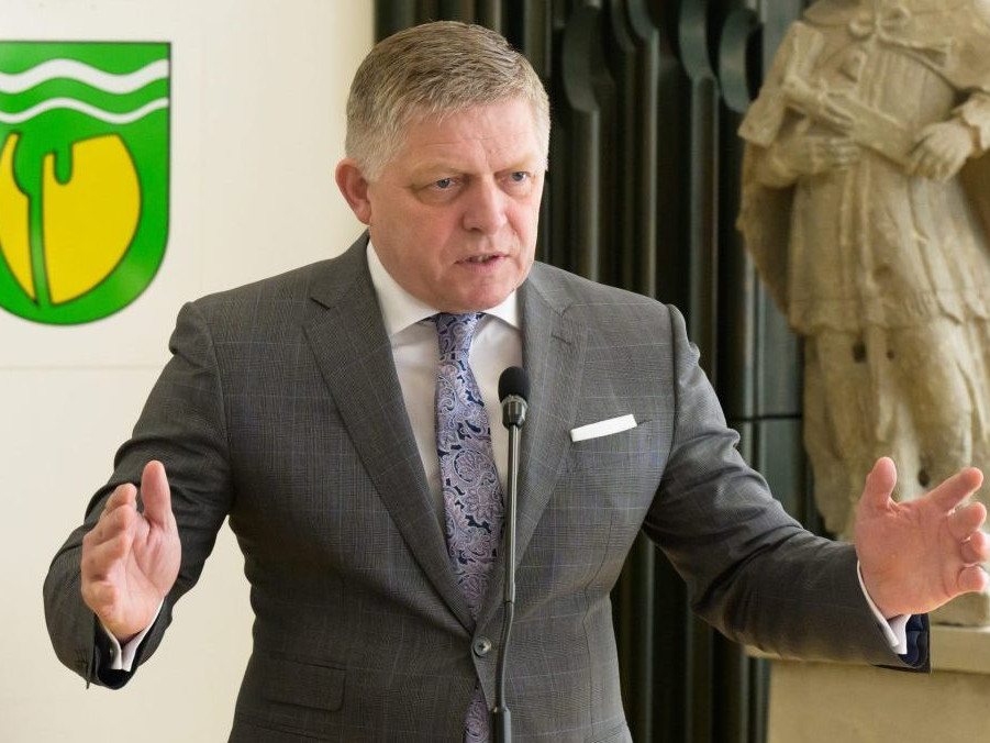 Premiér Robert Fico.