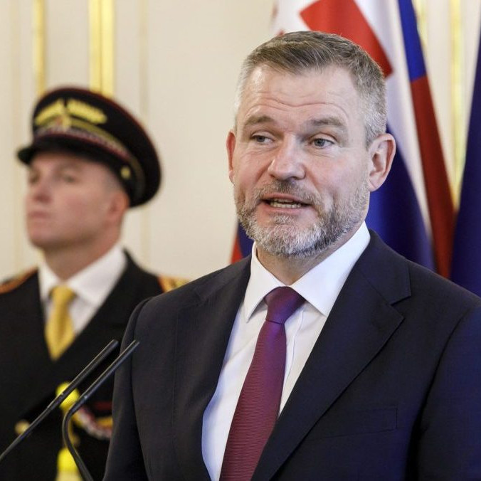 Prezident zvoláva okrúhly stôl o zavedení stavu ohrozenia do Ústavy SR. Opozičné strany sa zúčastnia, no návrh podporiť nechcú