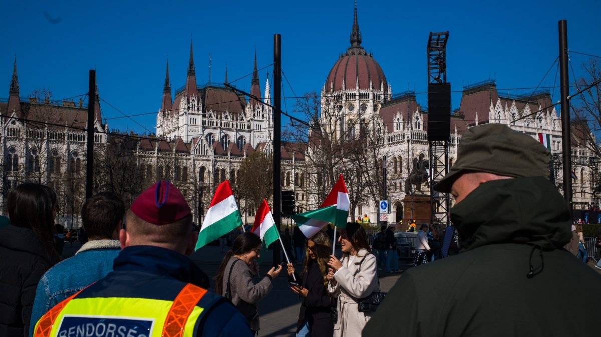 Migr&aacute;cia je v Maďarsku jednou z tradičn&yacute;ch predvolebn&yacute;ch t&eacute;m, &scaron;t&aacute;b STVR oslovil jedn&eacute;ho z prisťahovalcov v Budape&scaron;ti