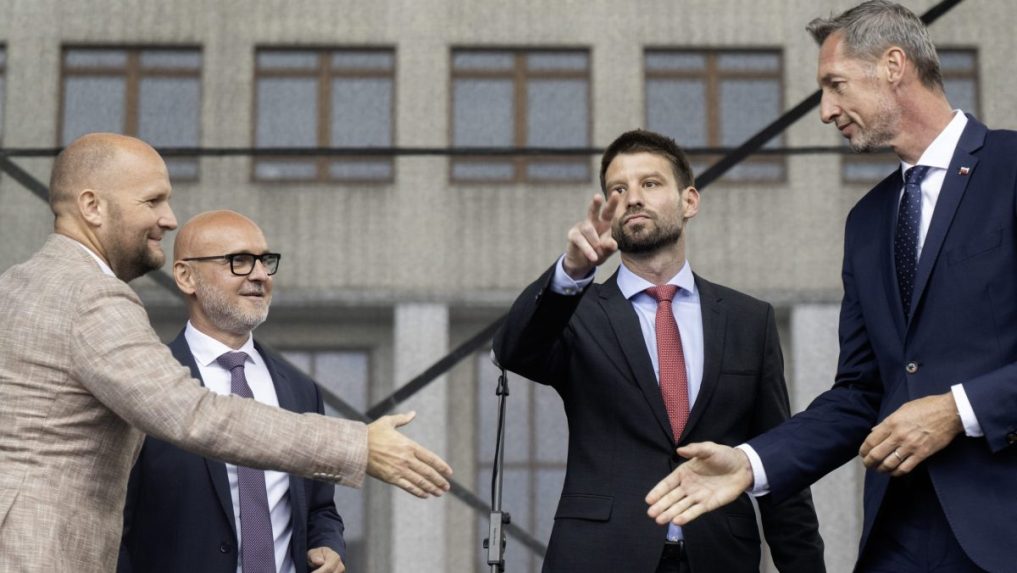 Zľava Jaroslav Naď, Branislav Gröhling, Michal Šimečka a Milan Majerský.