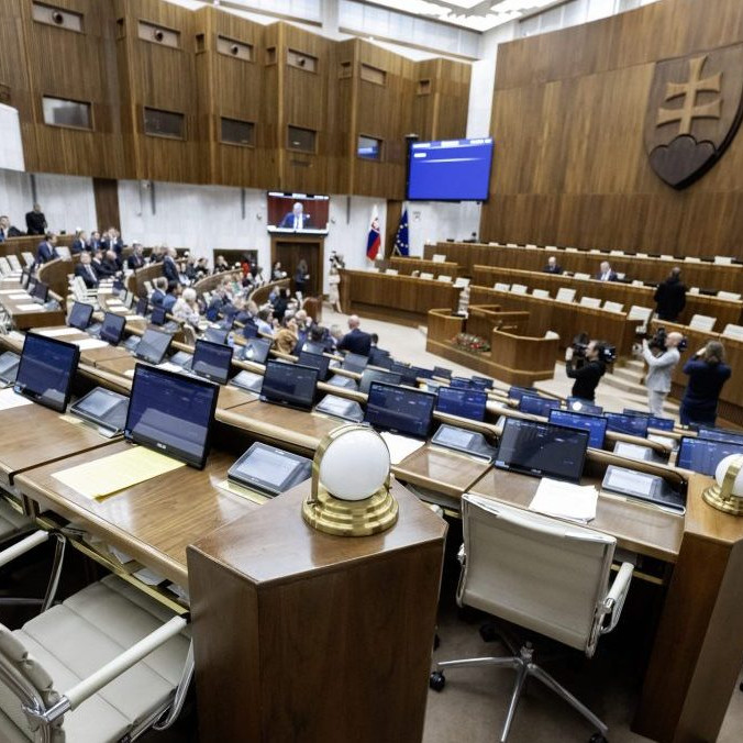 Plénum Národnej rady SR.