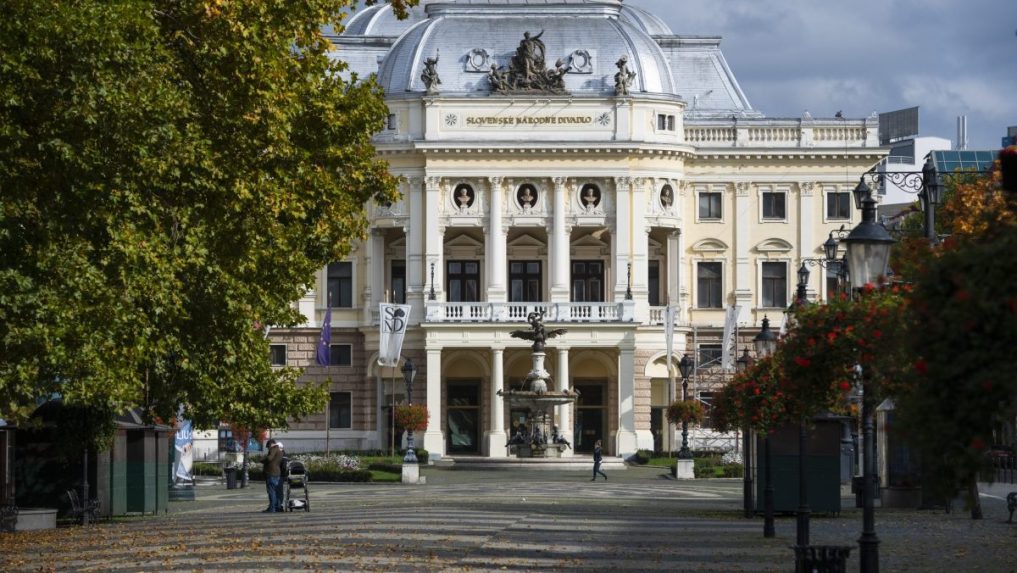 Hviezdoslavovo n&aacute;mestie v bratislavskom Starom Meste.