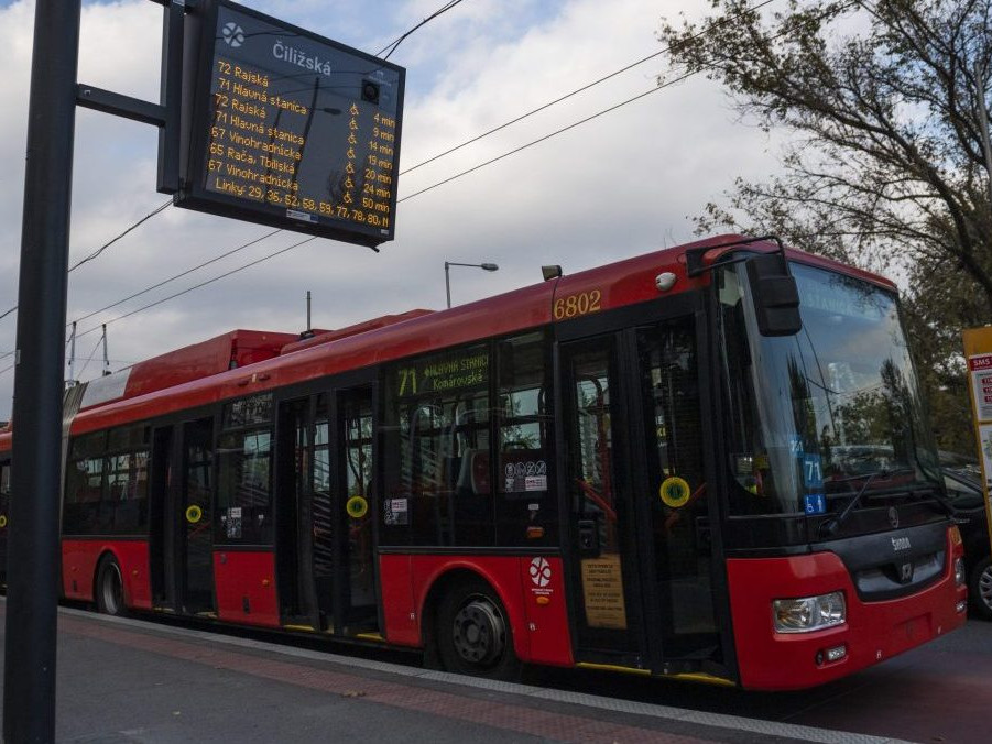 autobus MHD v Bratislave