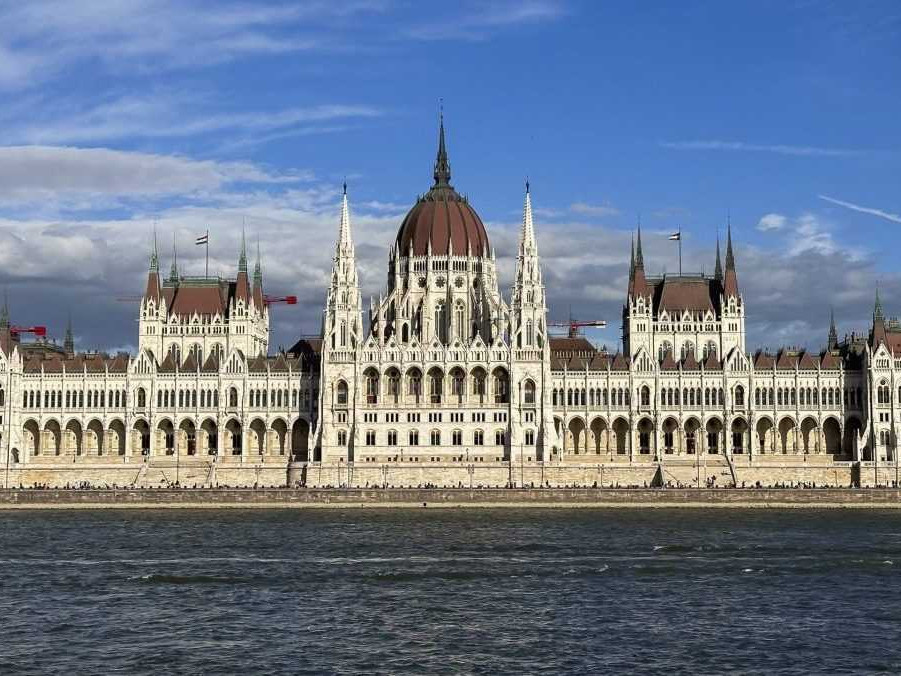 Maďarsko parlament