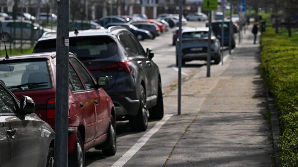 zaparkované vozidlá