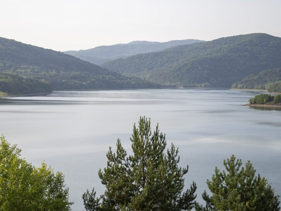 vodná nádrž Starina v Národnom parku Poloniny.