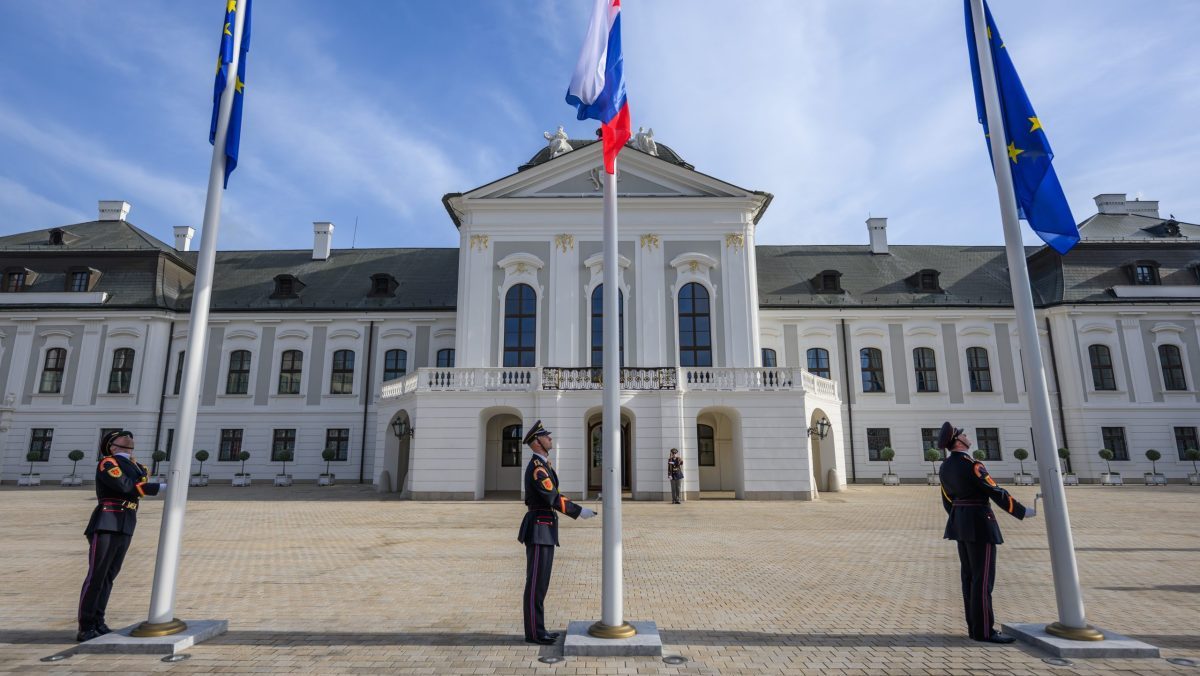 Prezidentsk&yacute; pal&aacute;c čak&aacute; rekon&scaron;trukcia a najv&auml;č&scaron;ia invest&iacute;cia za dve desaťročia. Suma m&aacute; presiahnuť mili&oacute;n eur