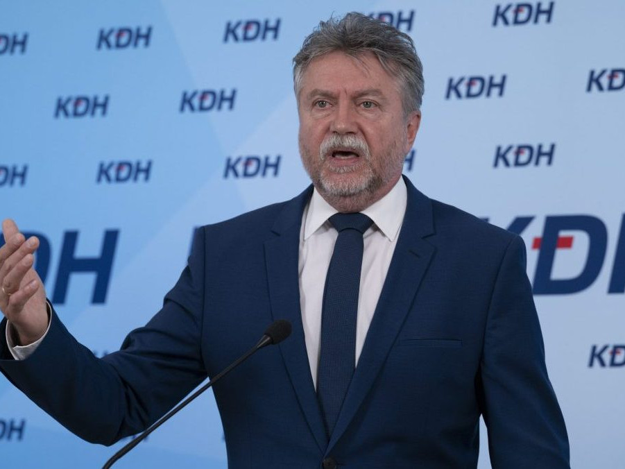 Jozef Hajko odstupuje z pozície poslanca Národnej rady SR.